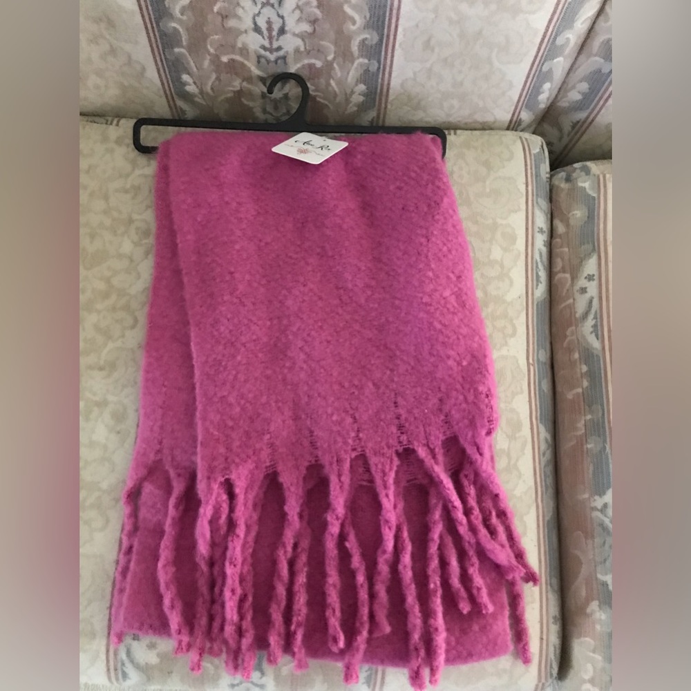 ALEXA ROSE Scarf  